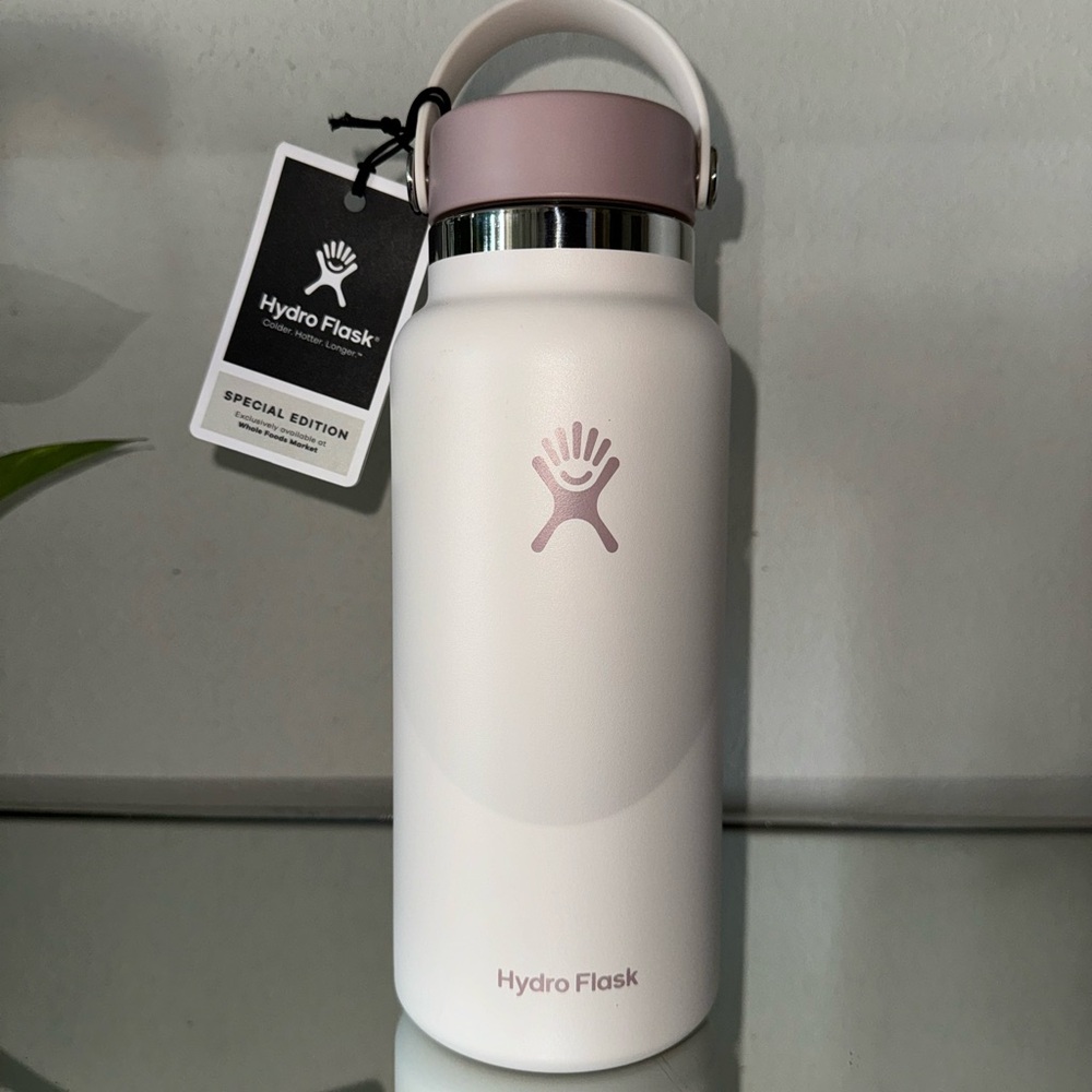 NEW Hydro Flask Whole Foods 32 oz Juneberry
